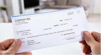 Evaluación de devoluciones y recibos en e-commerce
